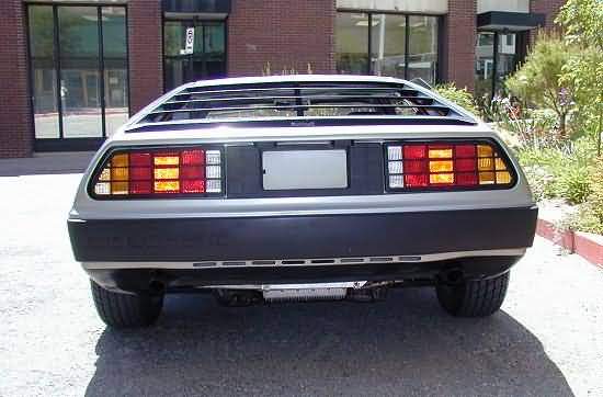 1983_delorean_dmc